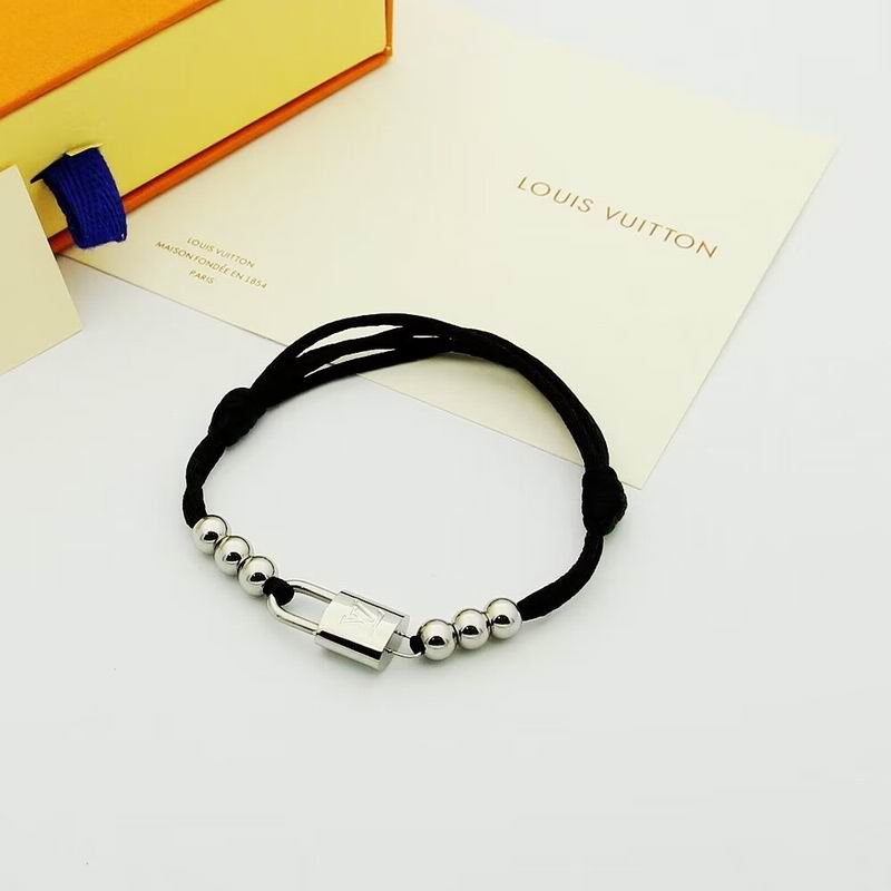 LV Bracelet 08yxq10